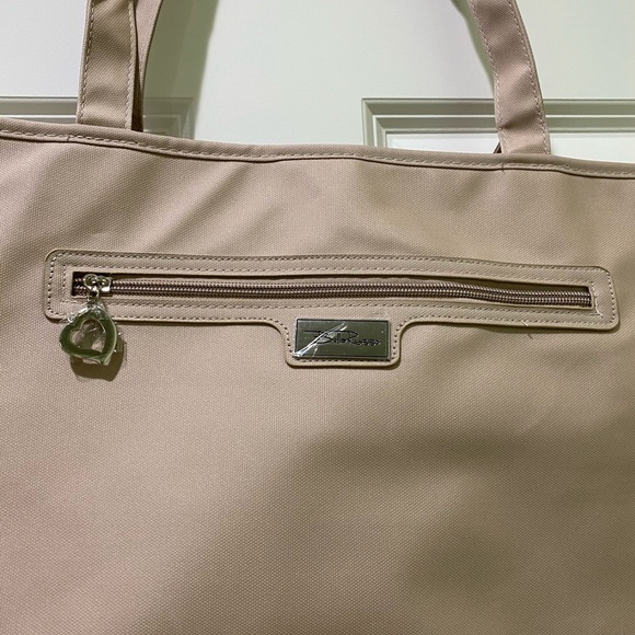 Bella Russo Bags Nwot Bella Russo Large Tan Tote Bag Poshmark